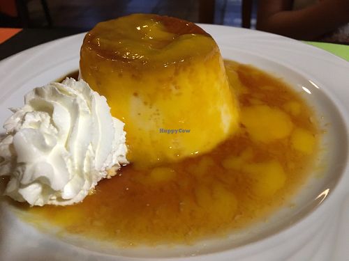 flan con mango  at V de Vegetta in Mostoles
