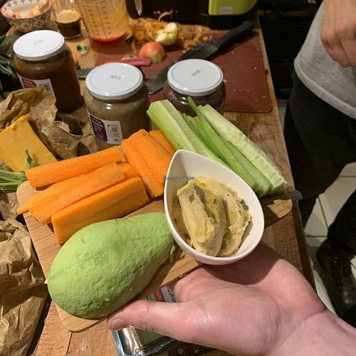 Now offers 3 vegans options (including snacks!) and 7 cold press juices!  at Armand Bar et Cantine in Paris