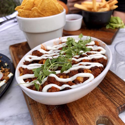 Chili Lupeh at LOV - Montagne in Montreal