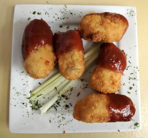 Buffalo Wings at Kaya Vegan Foods in Surbiton