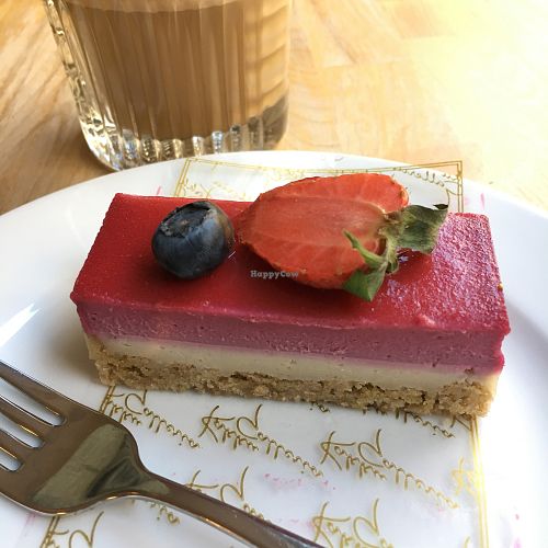 Vegan cake  at Kakkugalleria - Fredrikinkatu in Helsinki