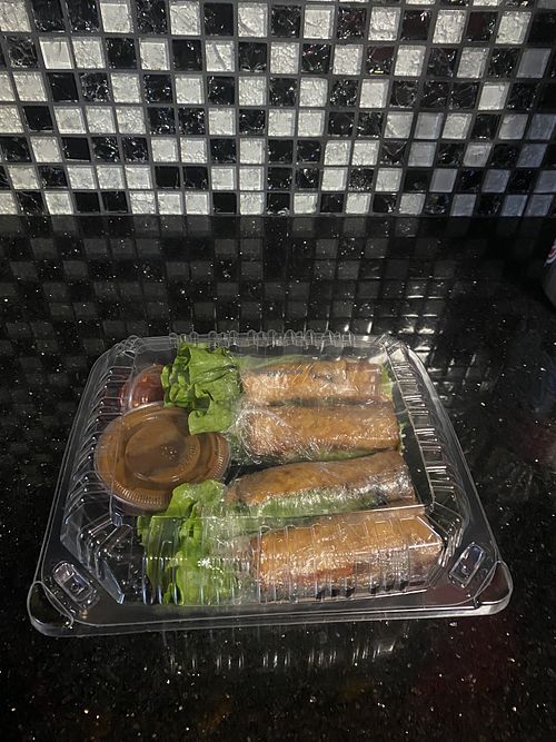 Fresh Vegan Buddha Rolls (in plastic ☹️) #Veganuary at Lotus Leaf in San Leandro