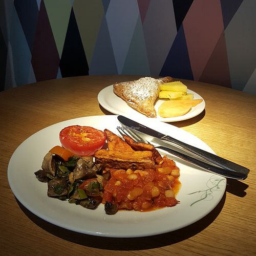 Savoury vegan breakfast options from the food boat at Tibits in South East London