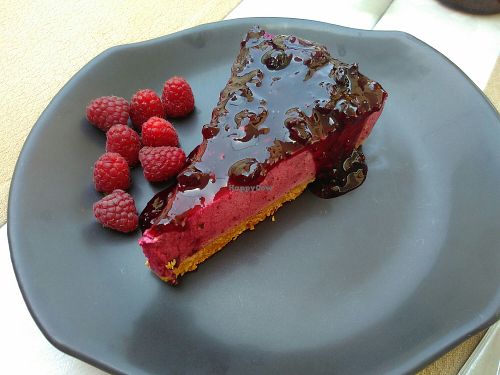 Red berries pie at Xisko in Guimaraes