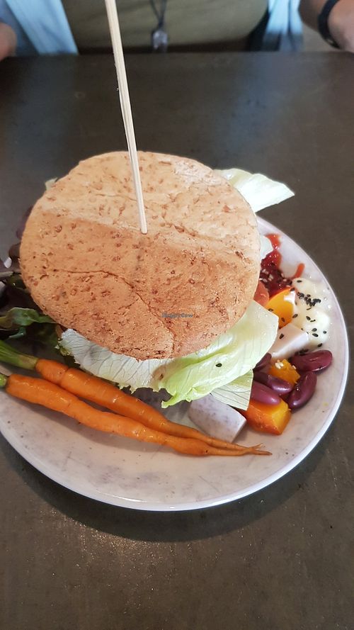 Burger at Home J - Teaw J in Chiang Mai