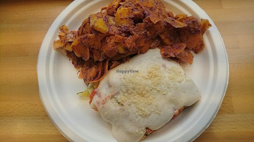 Food that I got at 15:30. Lunch time is until 15. Raw pumpkin is not my thing. Lasagna was better but there is room for improvement.  at FrescoBaldo in Rome