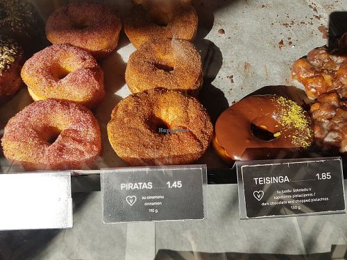 All of the pictured options are vegan 💚 at Holy Donut - Vokiečių in Vilnius