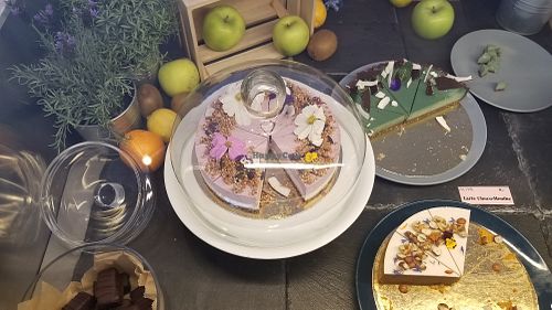 Raw cheesecake with raspberry at Alive in Geneva