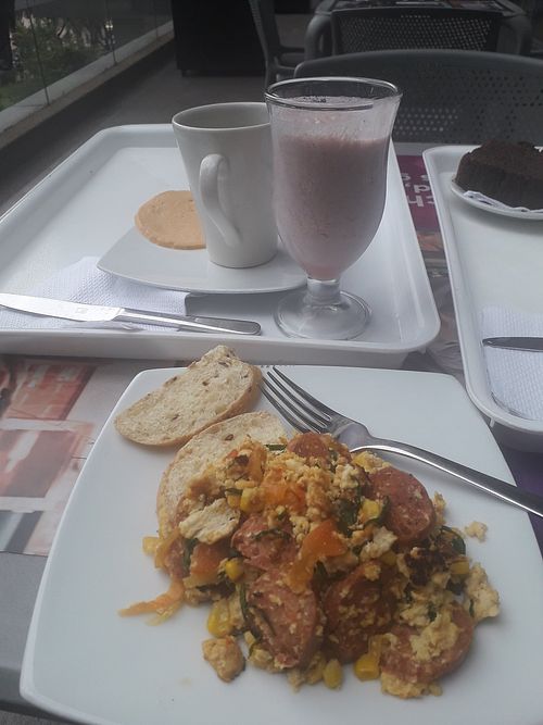 Tofu scramble with sausage and cheese slice at Sabyi - CityU in Bogota
