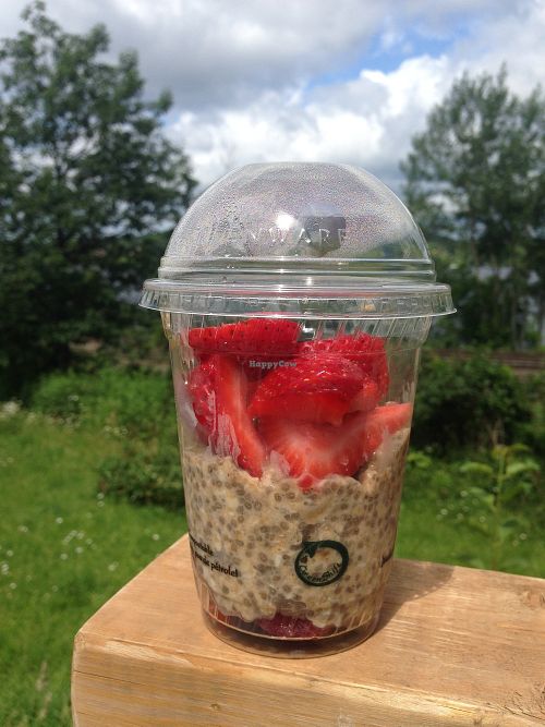 Strawberry Chia Oat Cup at The Frying Dutchman in Huntsville