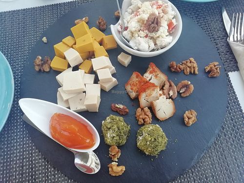 Cheezeboard at Veggie Cafe in Albufeira