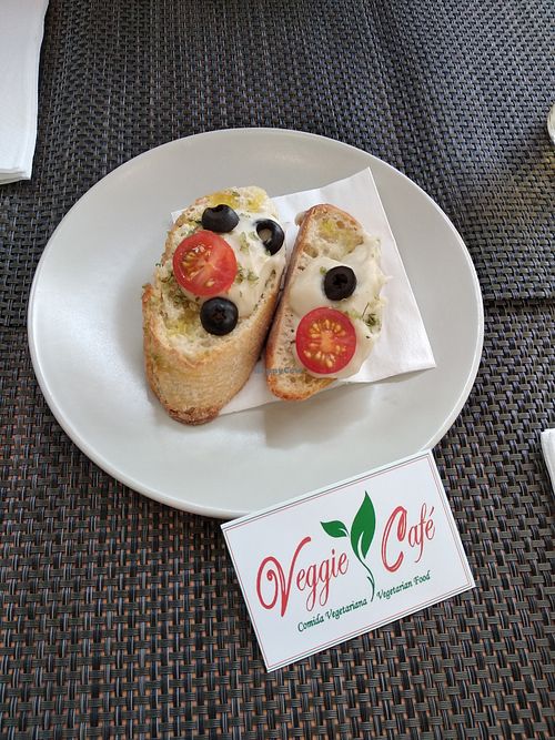 Cashew cheese on bruscetta  at Veggie Cafe in Albufeira