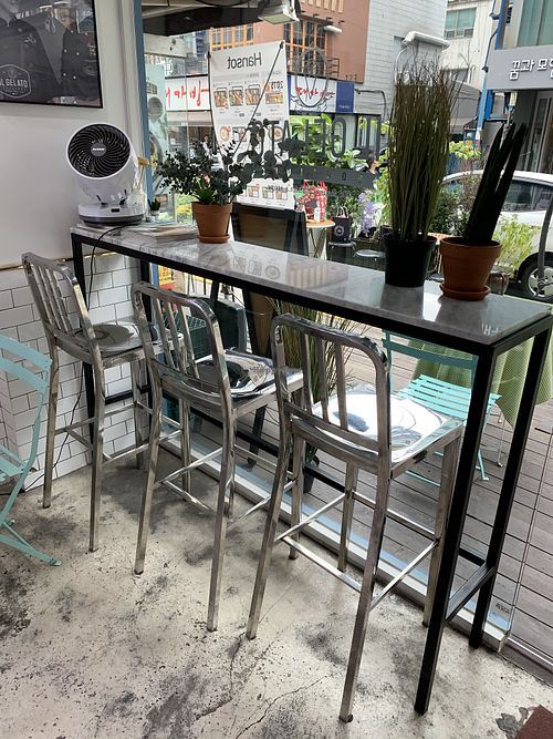 Inside at Il Gelato in Seoul in Seoul