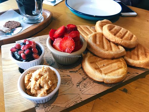 Vegan Pancakes at Deli 14 in Istanbul