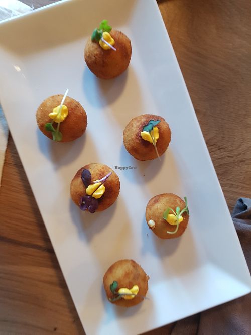 Croquetas at Casa Albets in Lladurs