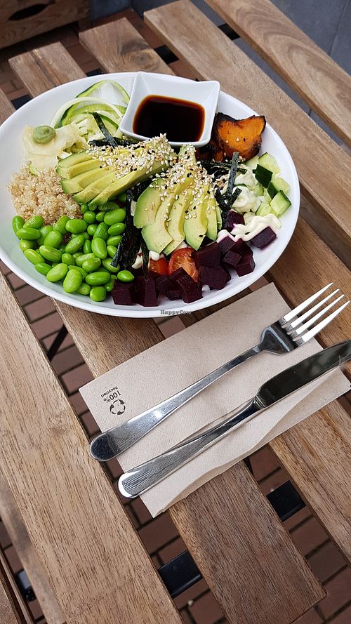 Vegan Poké Bowl at ETN in Enschede