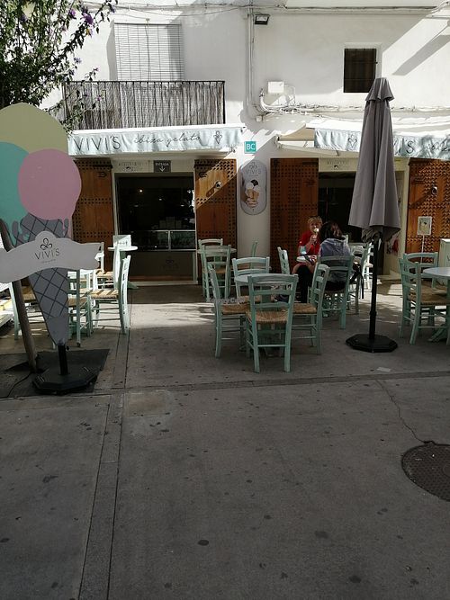 Von Außen at Vivi's Creamery in Ibiza