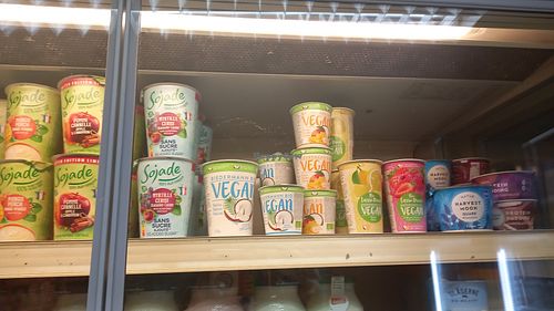 vegan yoghurts at Naturkostladen Erdbär in Cottbus