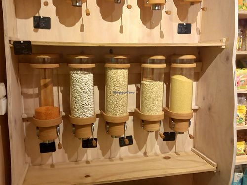 some dried foots to buy in bulk at Naturkostladen Erdbär in Cottbus