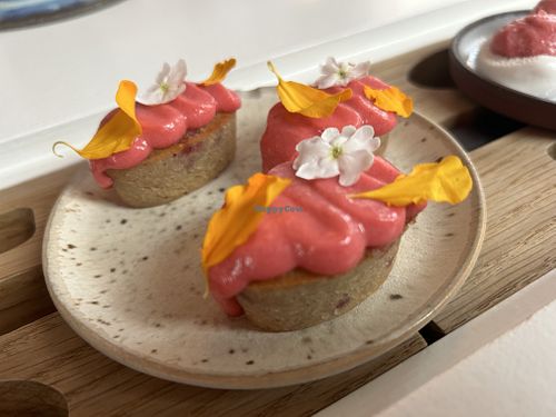Financiers with raspberries   at Humus x Hortense in Brussels