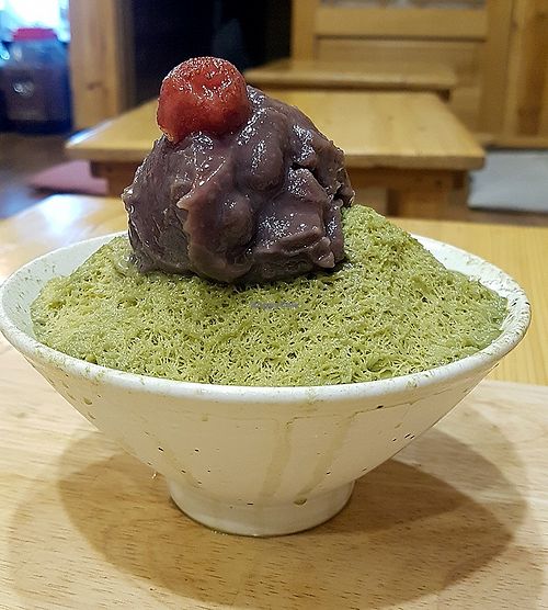 Vegan Bingsu (빙수): green tea flavor at Maju Story 마주이야기 in Seoul