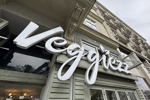   at Veggiezz - Opernring in Vienna