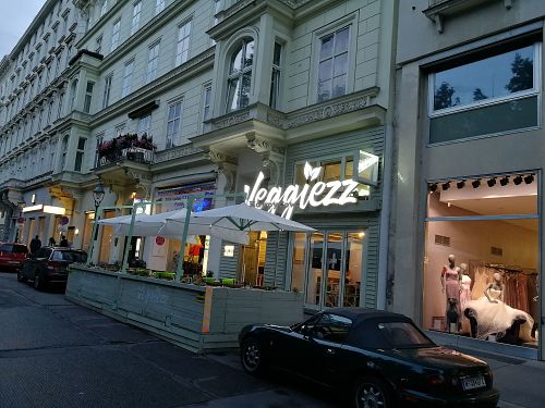 From the outside at Veggiezz - Opernring in Vienna