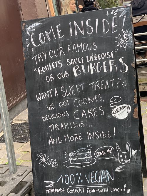 Menu of the day at The Judgy Vegan in Brussels