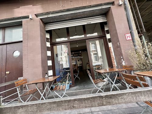 store front  at The Judgy Vegan in Brussels