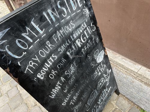 sign  at The Judgy Vegan in Brussels