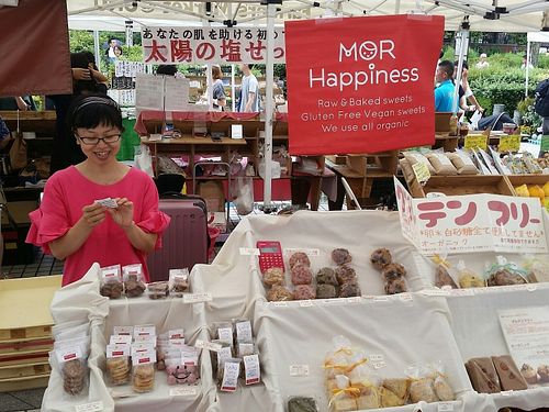 MOR Happiness vegan baker at Farmer's Market - UNU in Tokyo