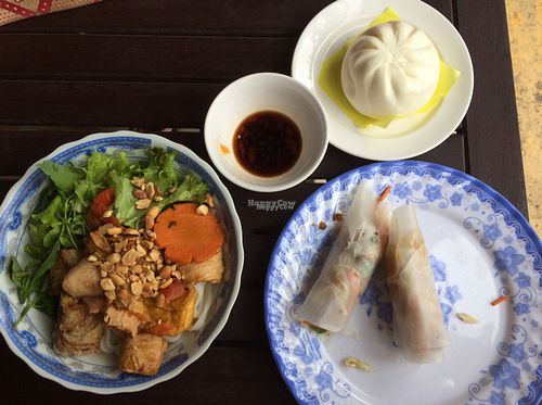 dumpling, spring rolls , rice noodles  at Nhat Da in Hoi An