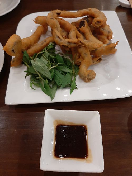 Fried mushroom with tamarind sauce at Doa Sen Vang - Phu Nhuan in Ho Chi Minh City