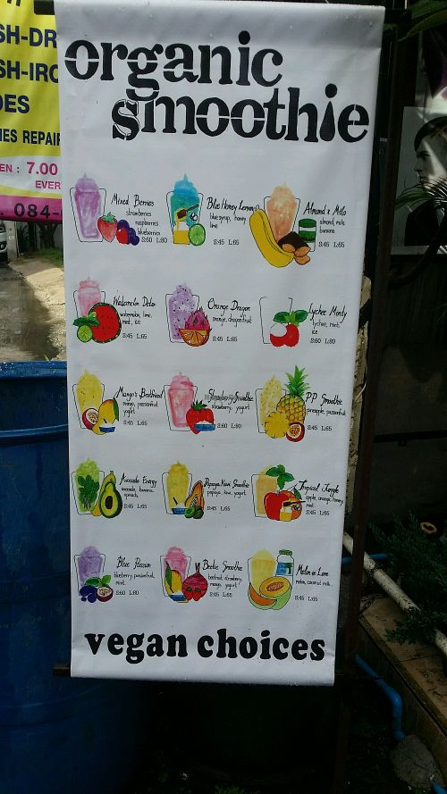 menu display at Starfruit Smoothie in Chiang Mai