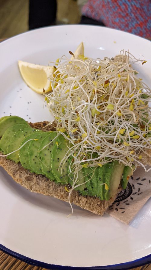 Avocado toast at Almalibre Acai Bar in Barcelona