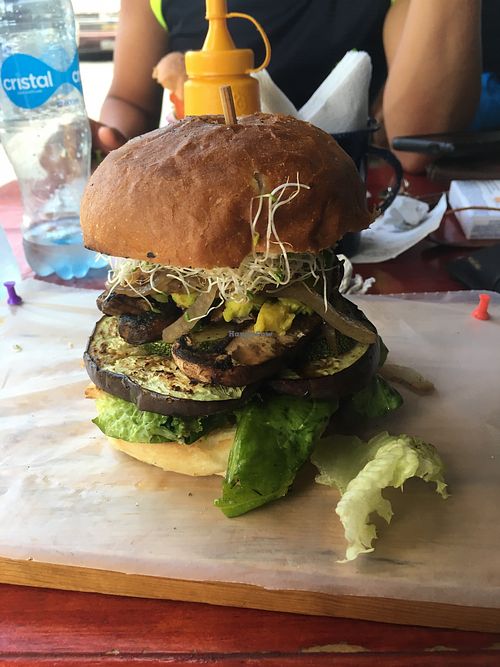 antigua hamburguesa vegana/ old vegan burger at Roraima Burgers in Tulum