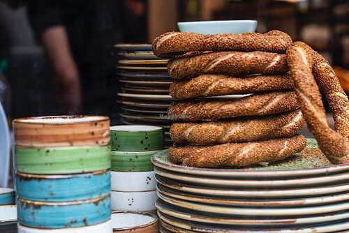 vegan Schälchen + leckere Simits at Ada Feinkost Bäckerei in Tubingen