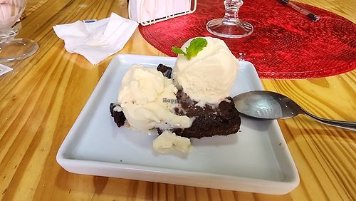 chocolate brownie with ice cream. good and not my favorite brownie. preferred banana cream pie at Edi Sabor Natural in Manaus