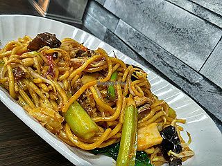 Mee Goreng (S$4) at Dragon Gate Vegetarian in Central Singapore