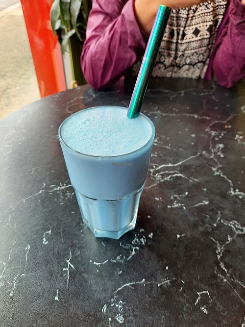 Blue algae smoothie at Buddha Bowl Cafe in Newtown