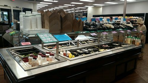 salad bar at Hawaiian Moons Cafe & Juice Bar in Kihei
