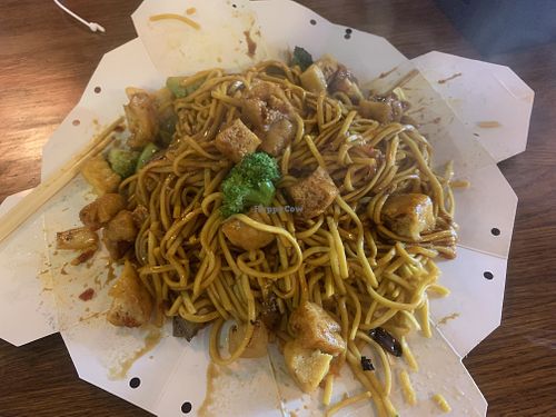 Regular noodles with extra veg and tofu, teriyaki and sweet chilli sauce  at Dr Noodles in Perth