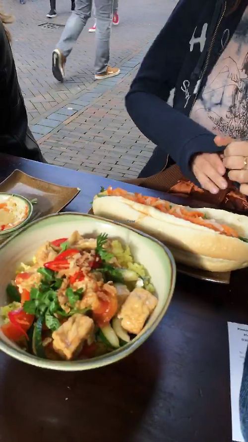 Tofu baguette and tofu rice box at Kimmade in Utrecht