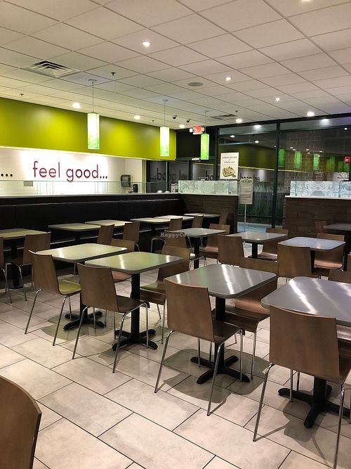 Dining area at Salata in Schaumburg