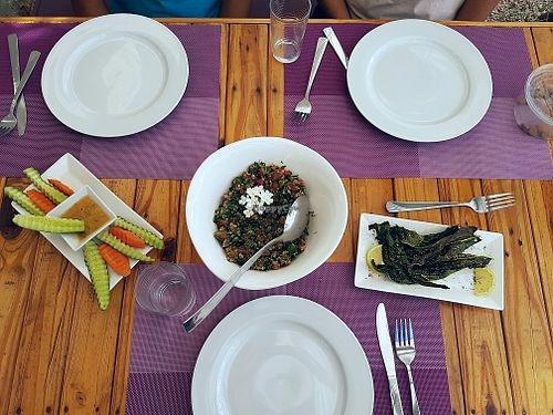 quinoa tabbouleh and kale chips at Coara  in Kfar Katra