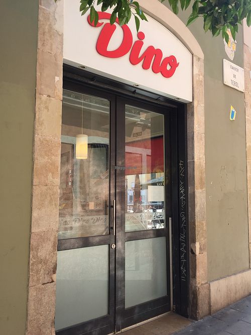 Side at Dino Gelateria Italiana in Barcelona