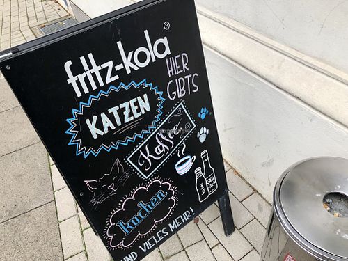 sign at Katzencafe Miezhaus in Bielefeld