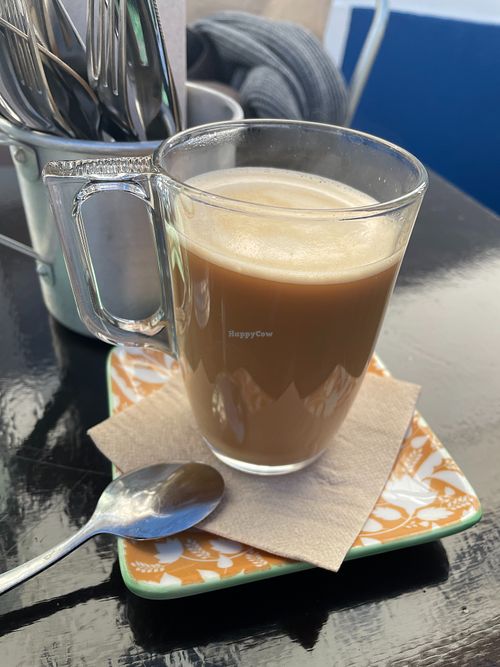 Coffee with coconut milk at GiG - Green is Good in Ericeira