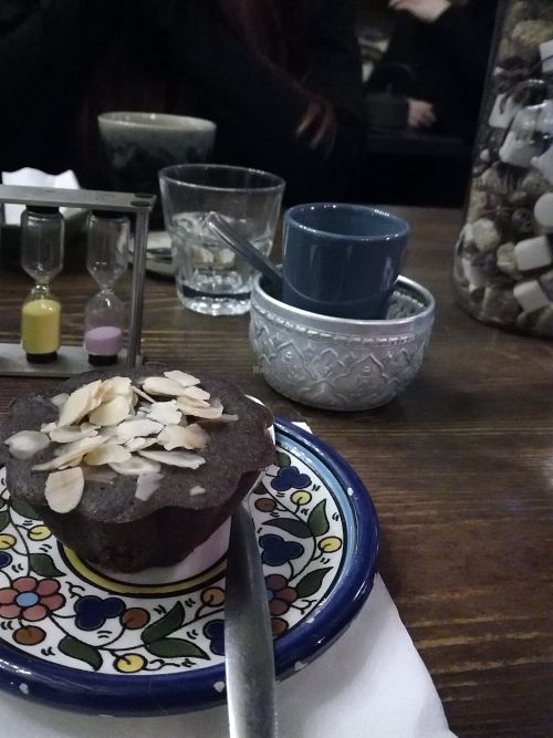 Vegan muffin - chocolate, dates, almonds at La Causerie des Mondes in Dijon