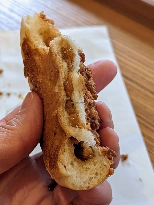 Inside a peanut bun #Veganuary at Yiihotang 一禾堂 - Songshan District in Taipei
